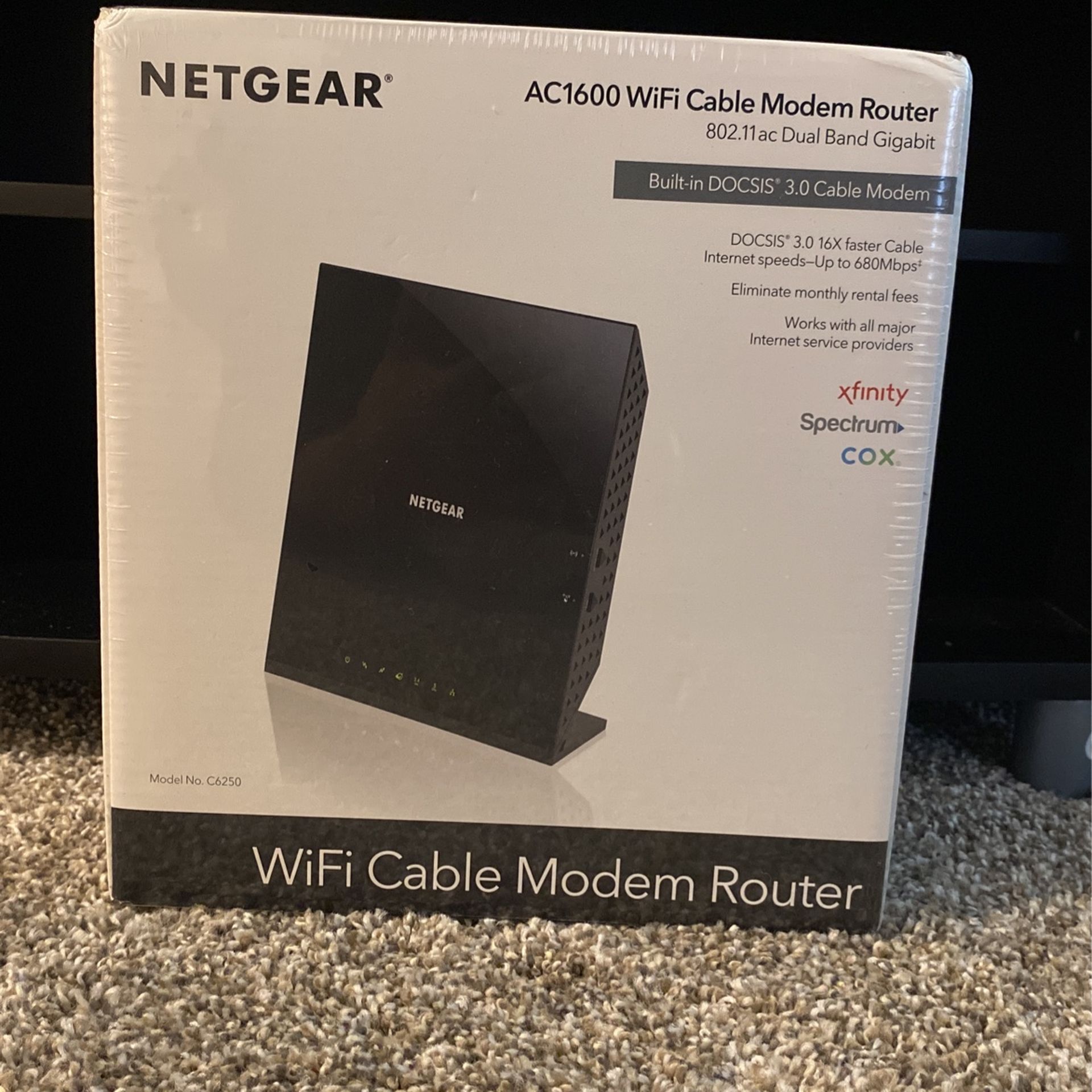 NetGear - AC1600 WiFi Cable Modem Router 802.11 ac Dual Band Gigabit