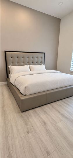 EL DORADO king size bed set with night stands and dresser
