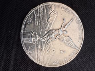 2002 Mexican Libertad 1 oz Silver Coin