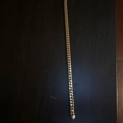 Gold chain (fake)