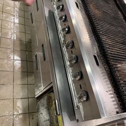 Commercial Gas Charbroiler – Used