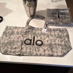 Alo Shopper Tote