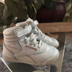 Baby Girl Reebok Sneakers Size 5
