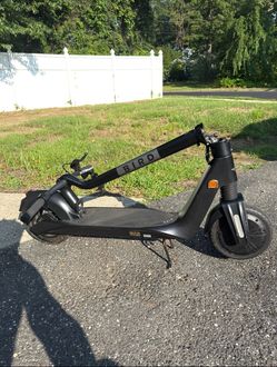 BIRD ONE ELECTRIC SCOOTER
