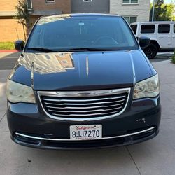 2013 Chrysler Town & Country