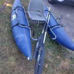 Pontoon Boat 