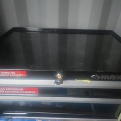 Husky 4 drawer Tool Box 