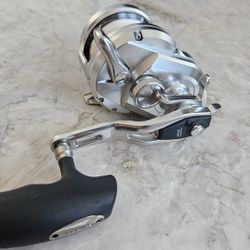 SHIMANO OCEA RIGGER 2000 NR HG Saltwater Reel