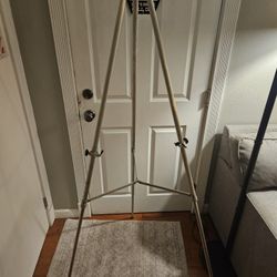 Telescoping Aluminum Easel Stand - 64" Height