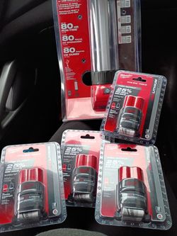 MILWAUKEE M12 BATTERIES MILWAUKEE LIGHT