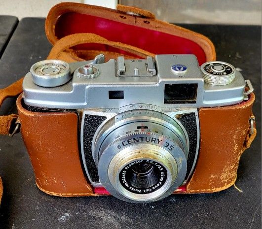 1956-59 35mm GRAFLEX Century Camera