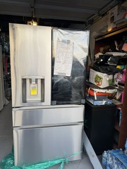LG 29 CU Ft. Smart MyColor Max 4 Door