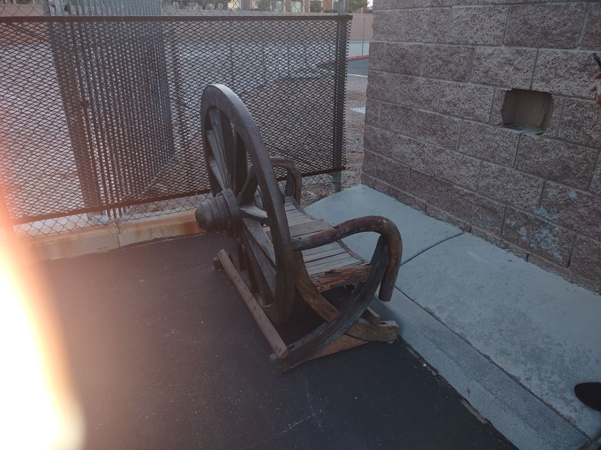 Wagonwheel chair