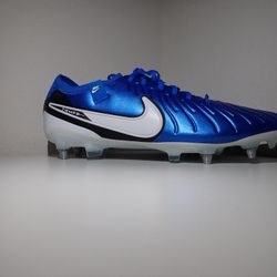 Nike Tiempo Legend 10 SG-Pro Soccer Cleats