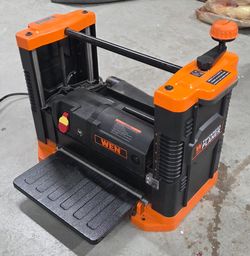 WEN 6550T Thickness Planer