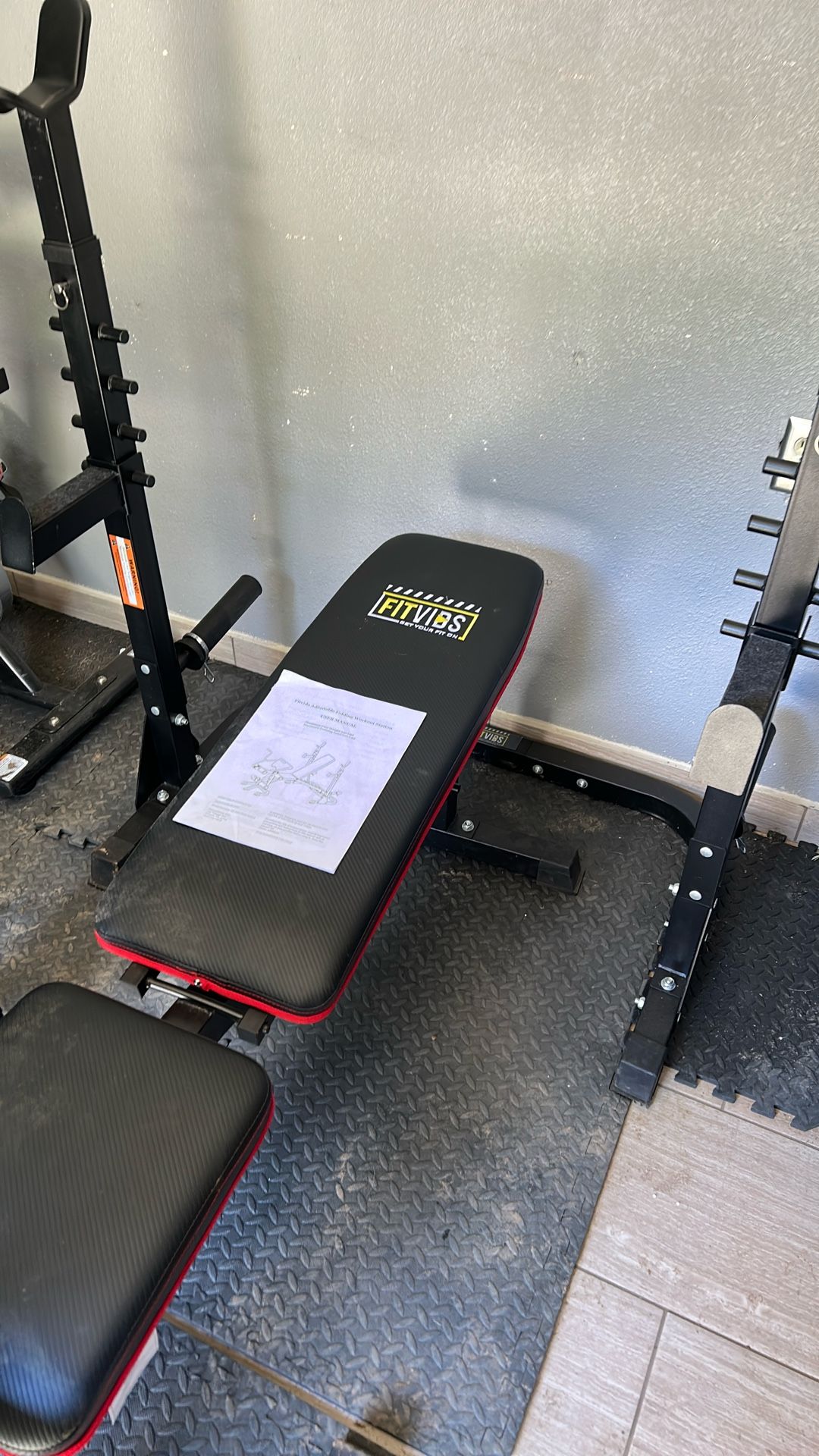 FitVibes Bench Press