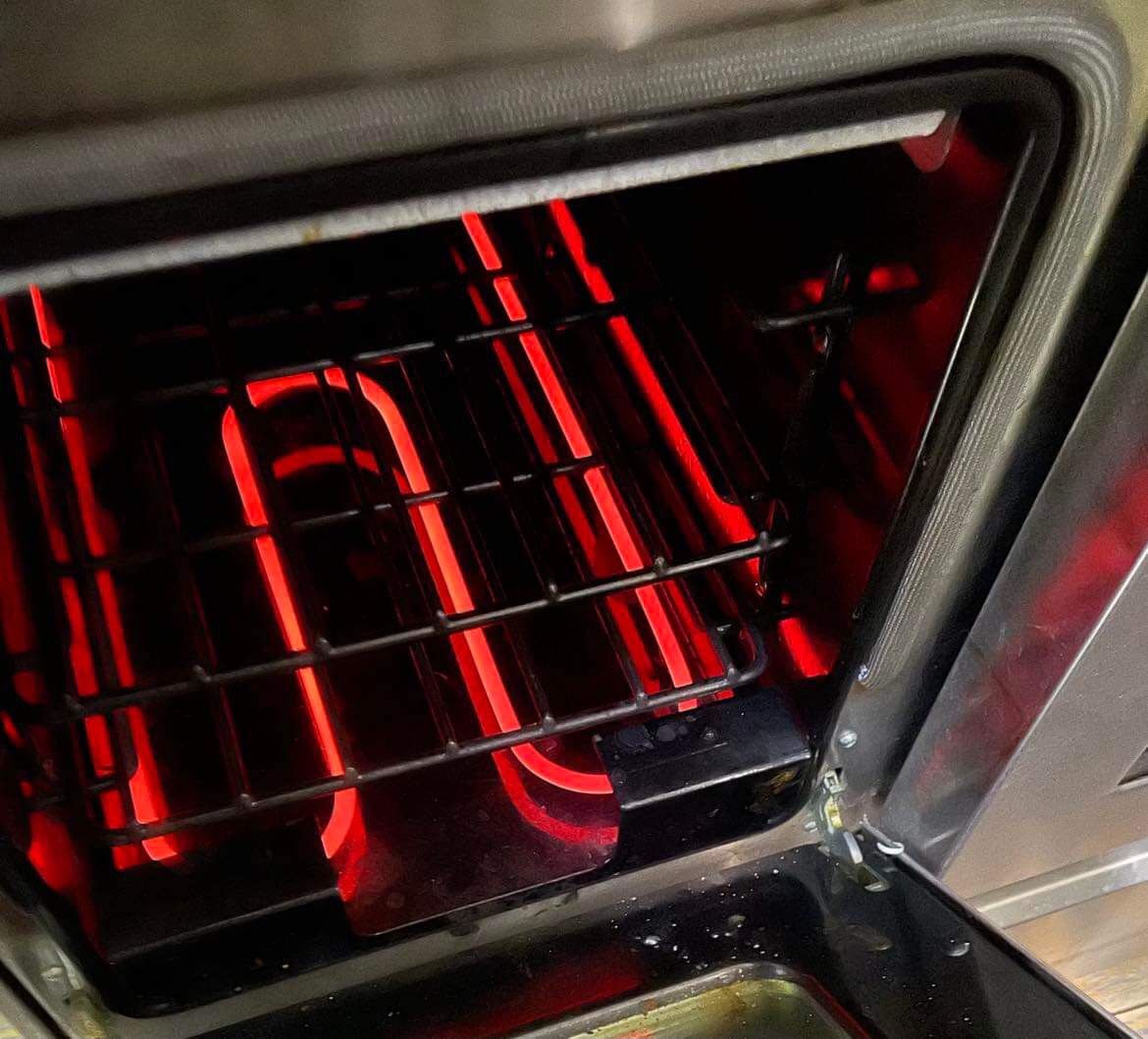 GE Monogram 48" DualFuel Professional Range with 6 Burners and Griddle