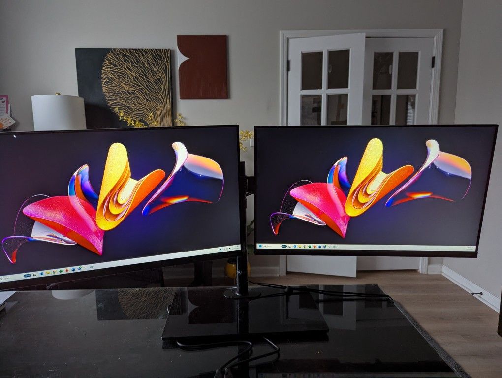 Mounted 27" Samsung Dual Monitors FHD 1080p