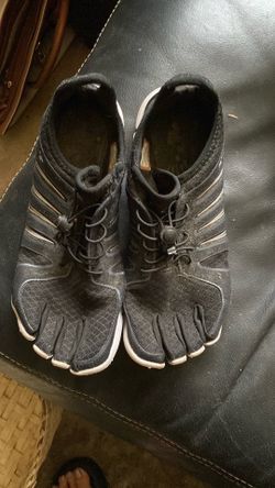 Women’s Fila Finger Toe Shoes