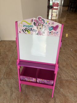 Minnie Mouse Easel