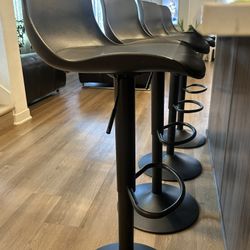 4 Black Bar Stool 