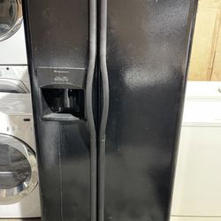 Black side by side refrigerator