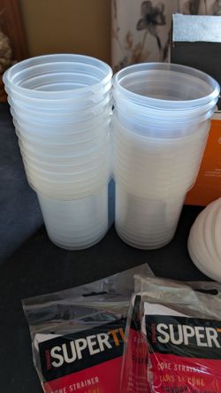 DeKups by Devilbiss Paint Mixing Cups with Cone Strainers