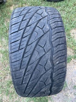 275/25/22 tire like new Giovanna