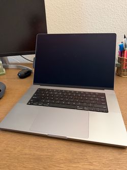MacBook Pro 16 Inch (M1 Pro, 512GB, 16GB RAM, Late 2021)
