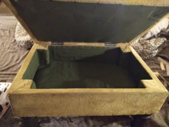 Antique Opening Of Footstool In Excellent Condition For His Age From The 1960s Long Lines That Are Only $50 Price Just Reduced $25 Only