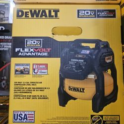DEWALT
2.5 Gal. 140 psi Portable 20V Cordless Air Compressor with FLEXVOLT Advantage (Tool Only)
