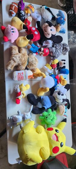 Set of 32 plush toys - $40