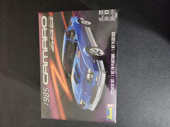 Revell Chevrolet Camaro Z28 model