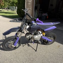 Piranha P-125E Pit bike 