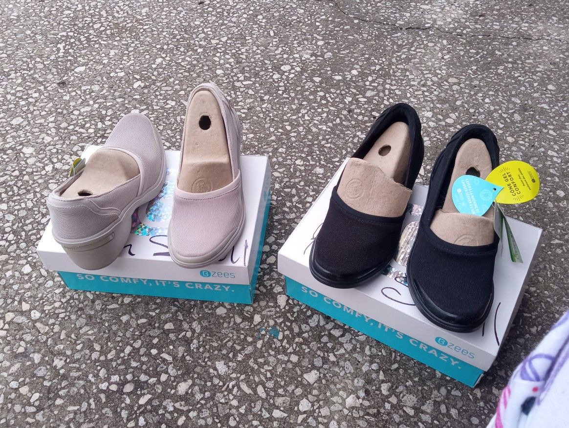 BRAND NEW 2 Pairs Of Bzees Woman Sneakers
