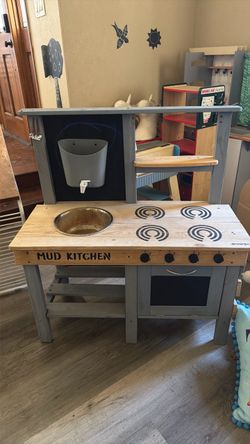 Moving sale