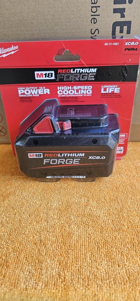 MILWAUKEE M18V REDLITHIUM FORGE XC8.0 BRAND NEW