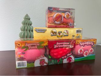 Squeeze Peach Strawberry Butter and Hot Dog