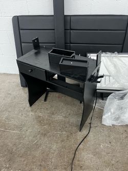 Black Vanity