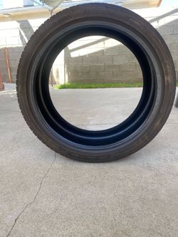 Tire 255/35/19