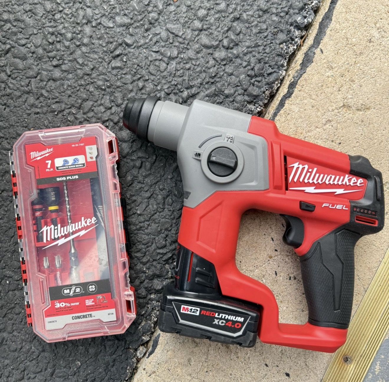 M12 SDS With 4.0 Battery And Tapcon Set