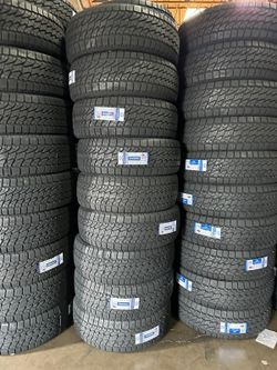 275/55/20 BRAND NEW SET OF TIRES