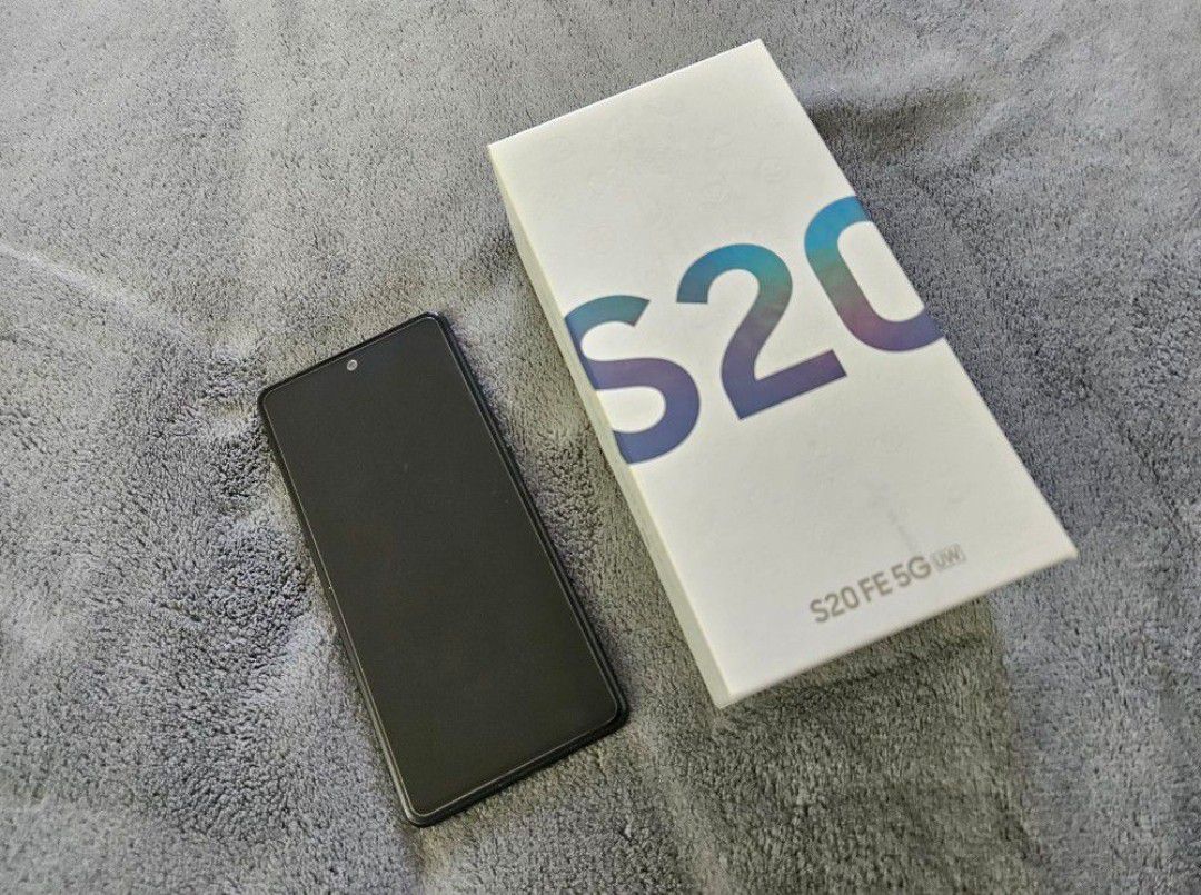 Samsung Galaxy S20FE 5G(Unlocked)