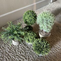 6x Fake Tabletop Plants