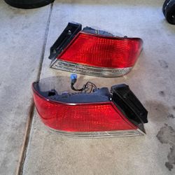 2000-2005 Lancer  Taillights