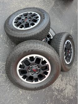 TOYOTA TACOMA TRD OFF ROAD 2026 WHEELS AND TIRES