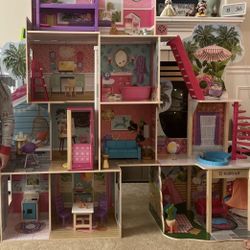 Kidkraft Ultimate Mansion Pool Party Doll House
