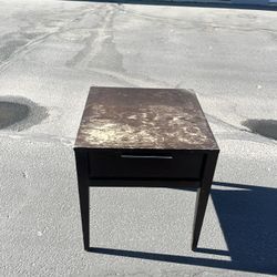 End table