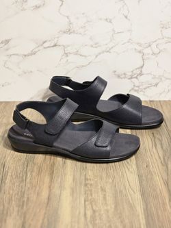 Easy Spirit Womens Hartwell Wedge Sandals