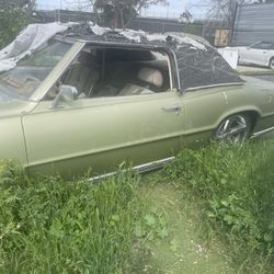 1974 Ford Thunderbird 